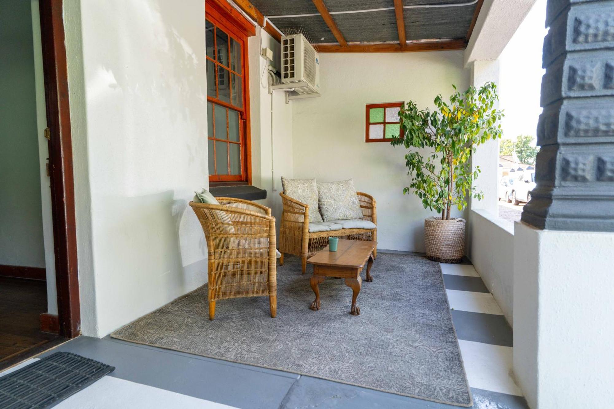 Olive Tree Lodge Paarl Exterior photo